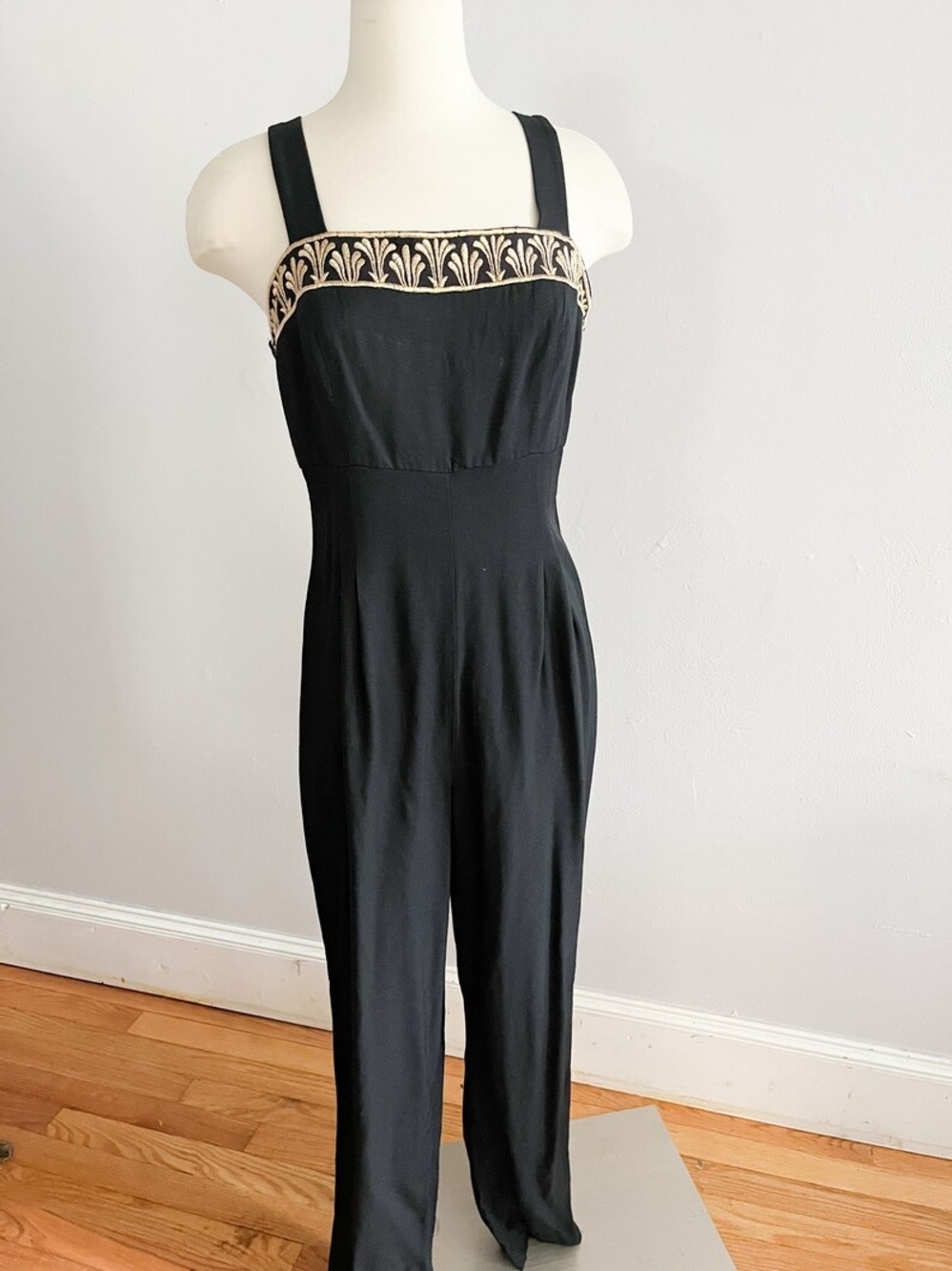 90s Vintage Jessica Howard Jumpsuit black with gold embroidery